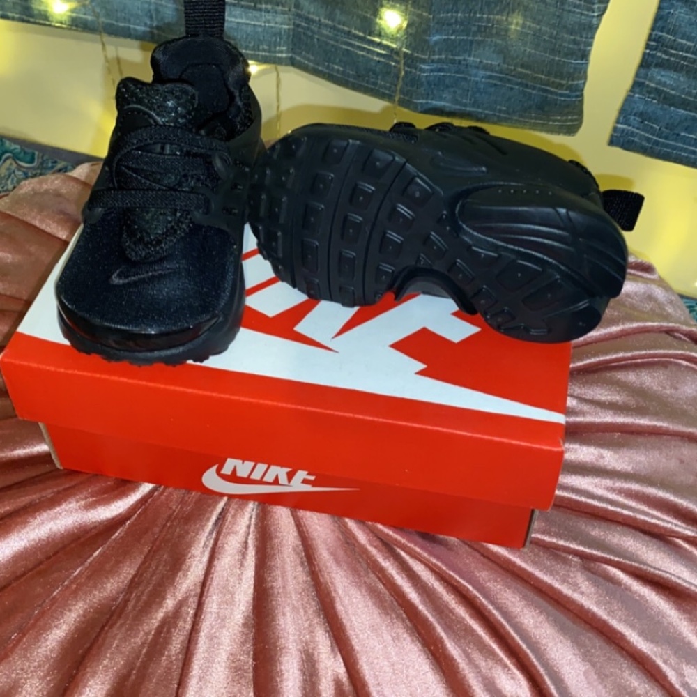 Toddler Sneakers size 5c
